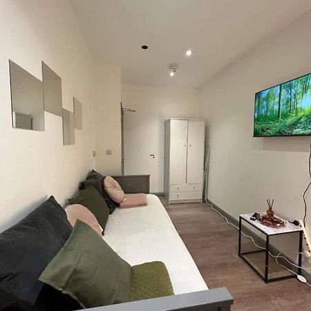 לונדון 3 Bedroom Flat In King'S Cross, St Pancras'S. 2 Minutes To Euston. מראה חיצוני תמונה